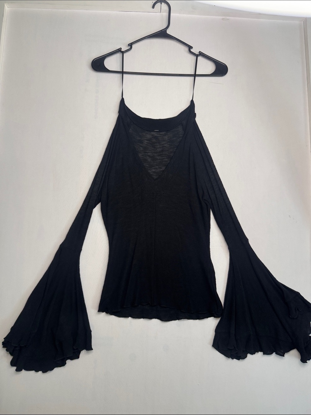Source Unknown Black Cold-Shoulder Bell Sleeve Camisole